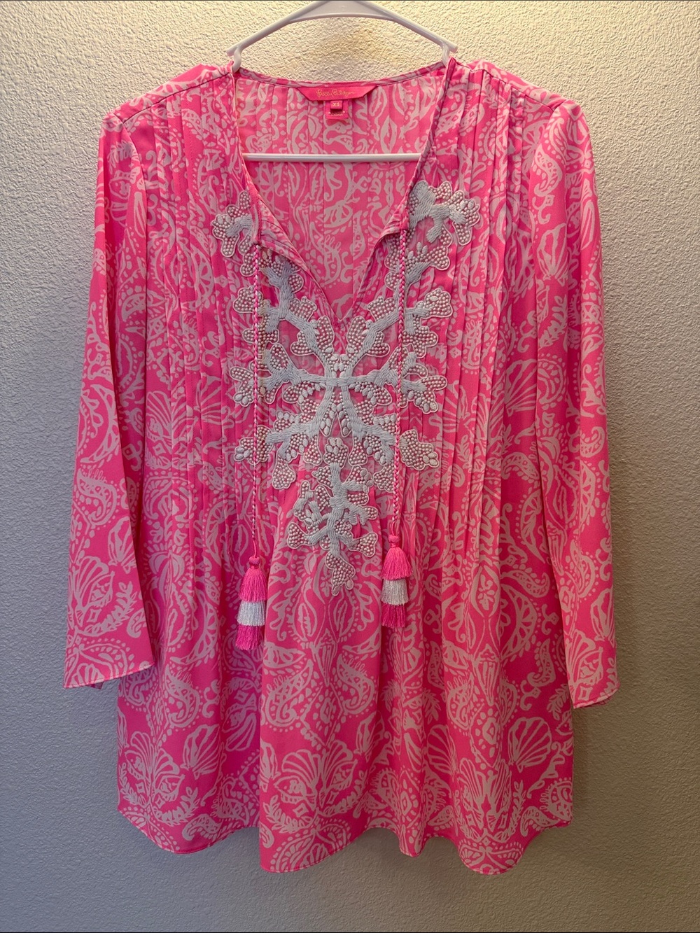 Lilly Pulitzer Marilina tunic Bright Pink & White Patterned
